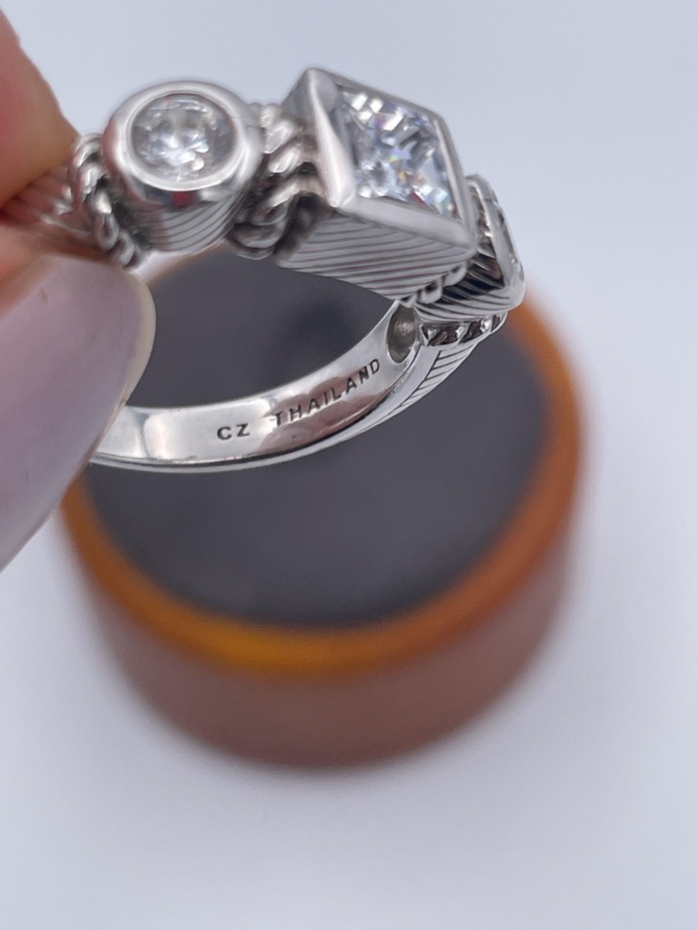 Judith Ripka Sterling Silver 925 CZ Three Stone Ring Princess Cut Center Size 7 - Picture 4 of 6